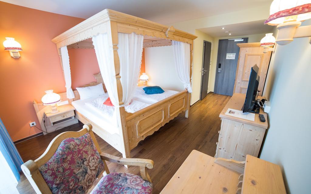 Berghotel Tambach Екстер'єр фото