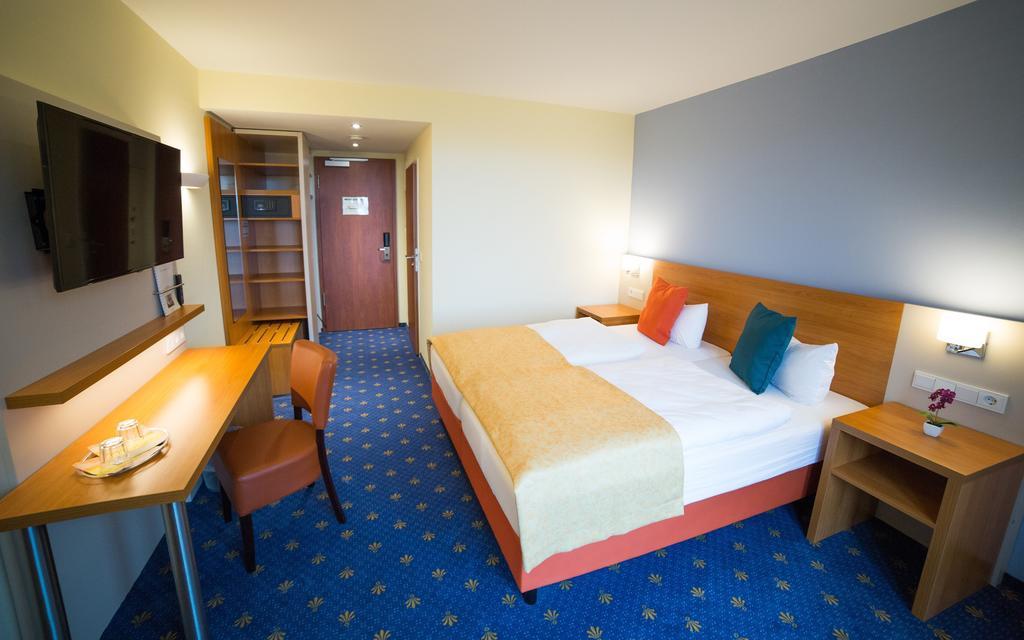 Berghotel Tambach Екстер'єр фото