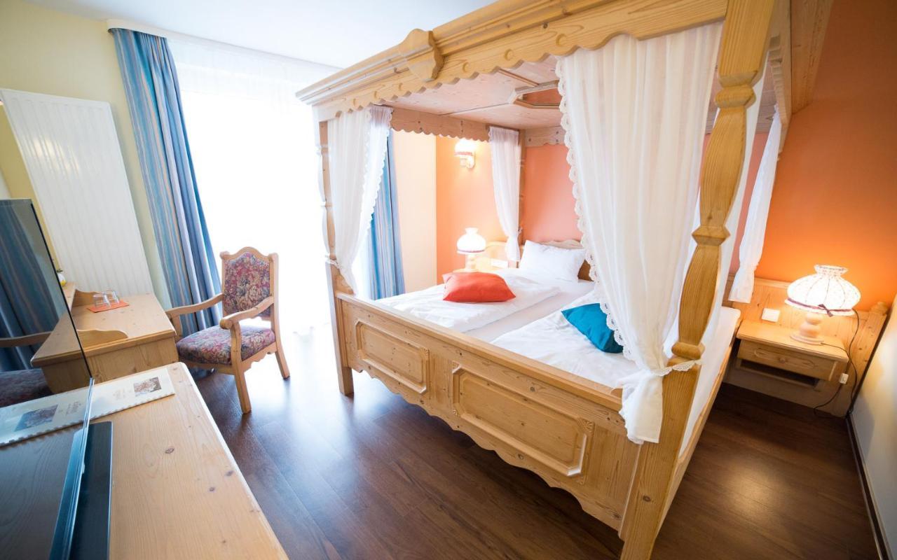 Berghotel Tambach Екстер'єр фото